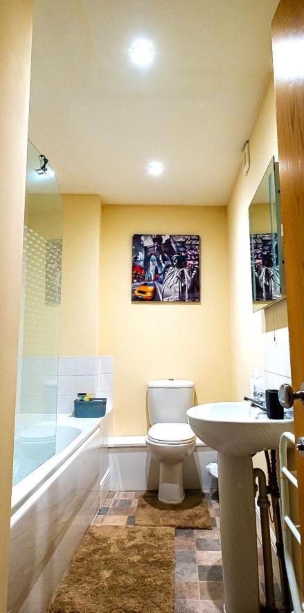 Entire Apartment Tonbridge Centre Екстер'єр фото